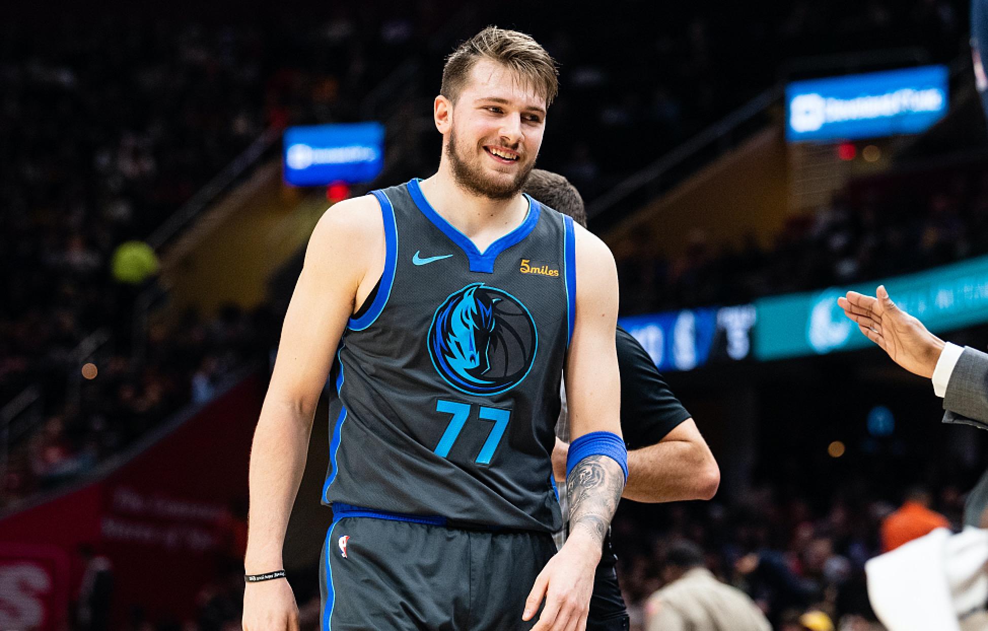 次上演精彩 次上演精彩