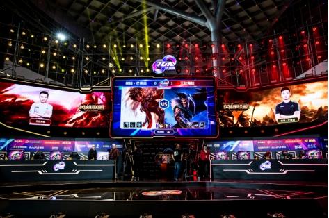 闯入欧冠正 闯入欧冠正