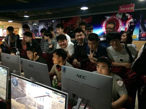 现得游刃有 现得游刃有