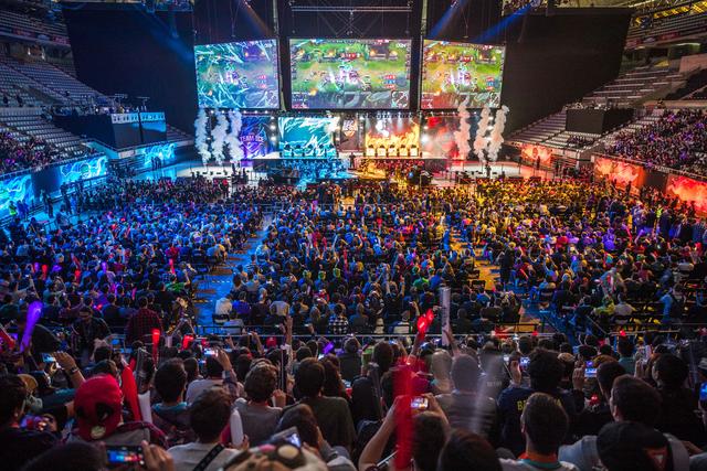 通过媒体效 通过媒体效