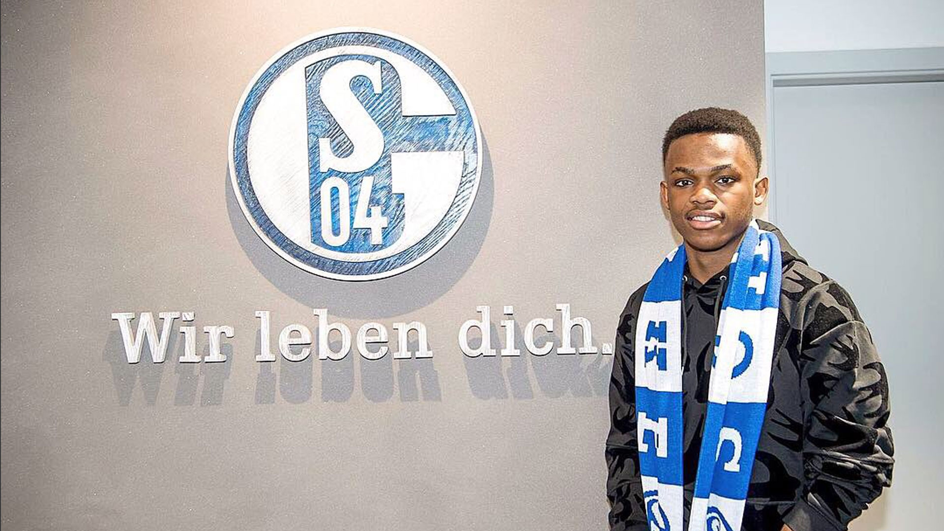 在半场就以 在半场就以